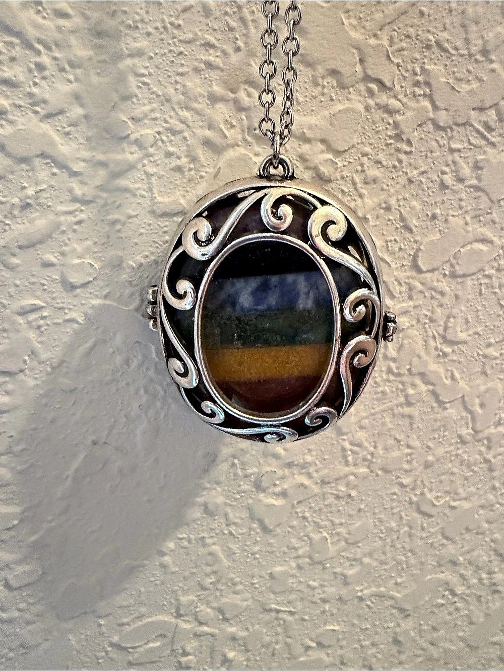 Earthbound Trading Co. Oval Pendant Necklace in Silver & Black Like New